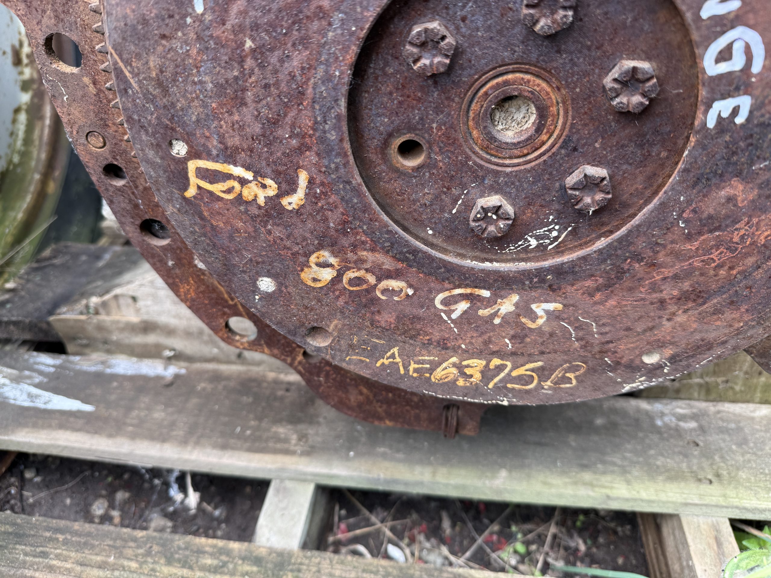 Ford 800 Gas Engine - Image 3