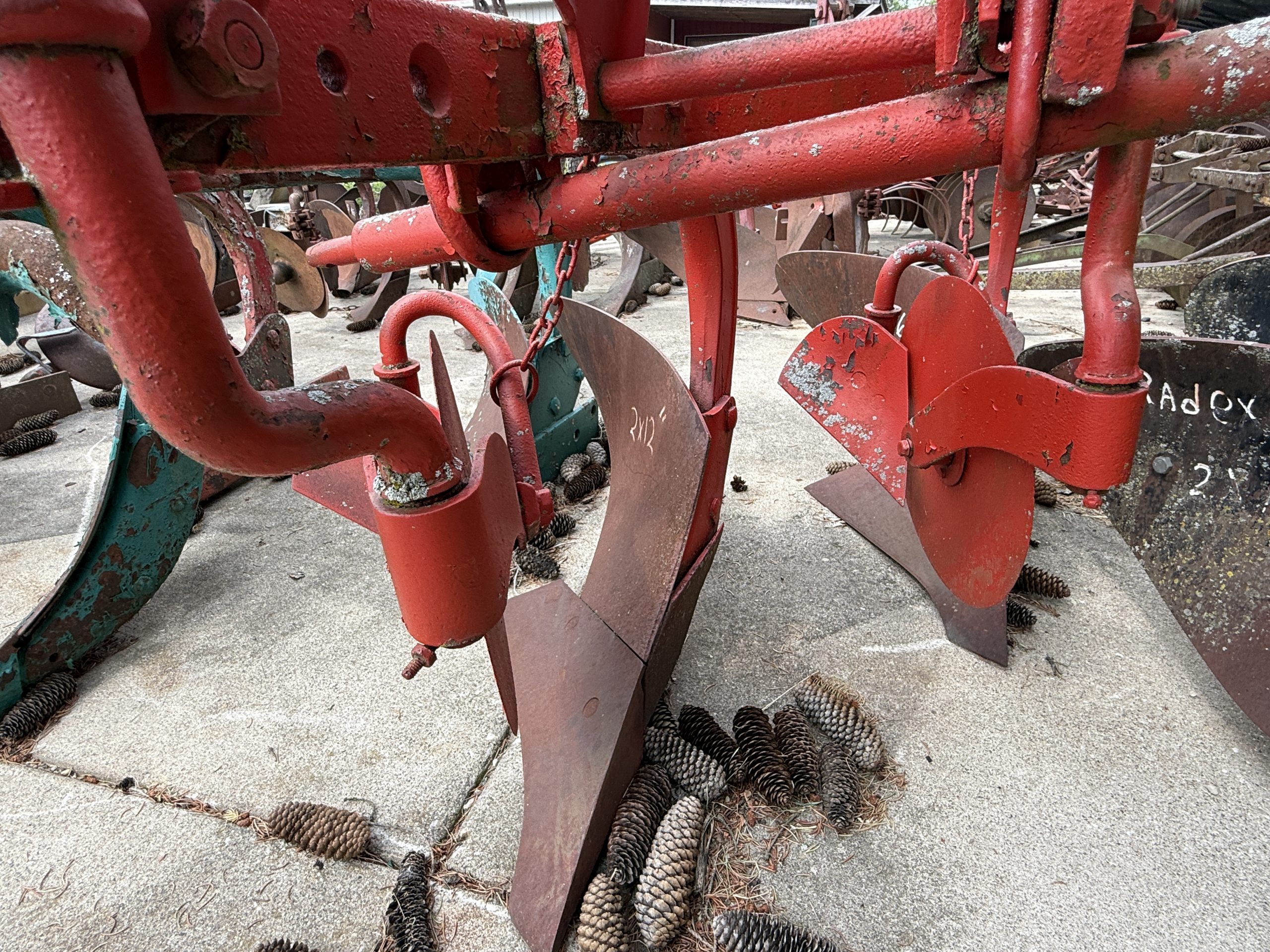 Dearborn Model 10-8 Plow - Image 4