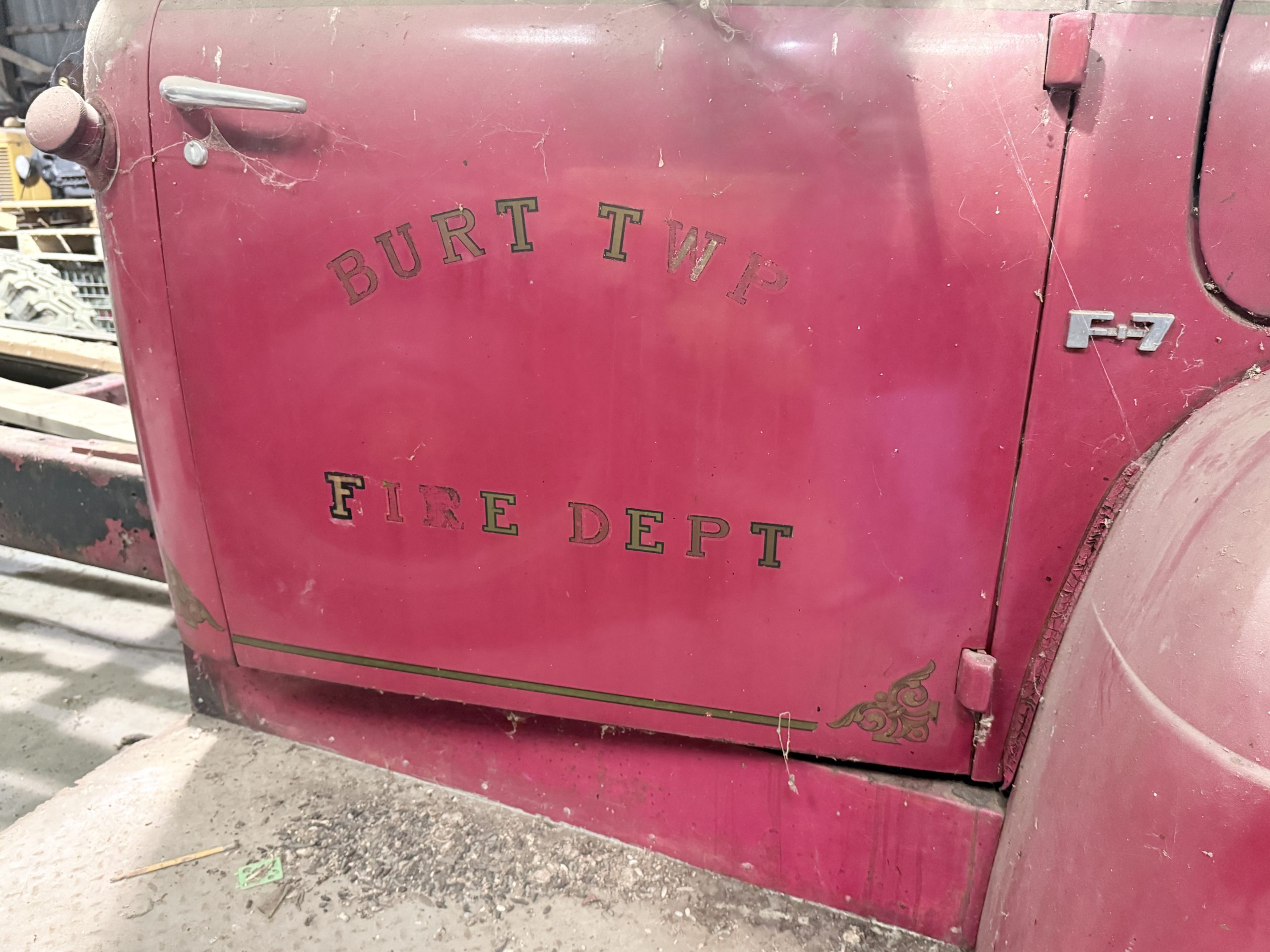 Vintage Ford F-7 Fire Department Truck Cab & Chassis – Dual Rear Wheels – Restoration Project - Image 3